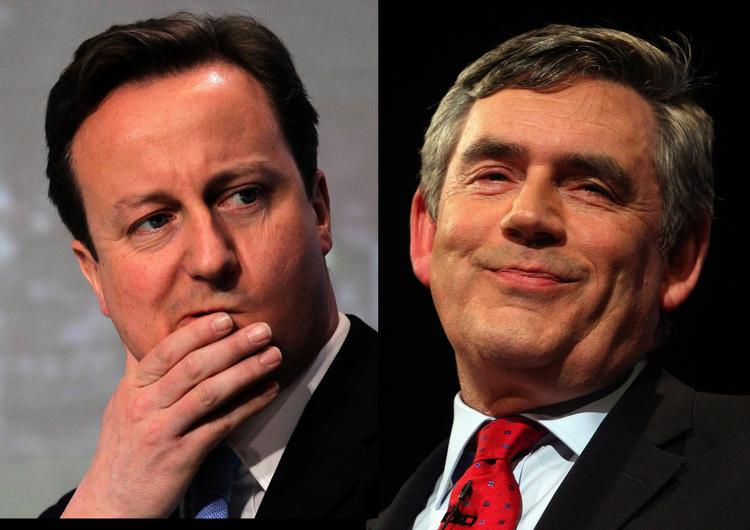 Favoritter. David Cameron (t.v.) og især Gordon Brown kan se frem til 'billige' mandater. 