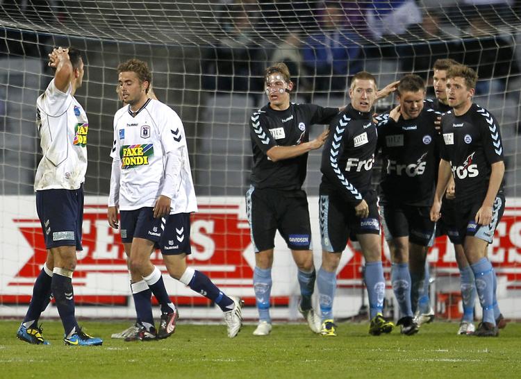 Selvmål. VM-kandidaten Jakob Poulsen  scorede i eget net og fik således sønderjyderne tilbage i kampen. 