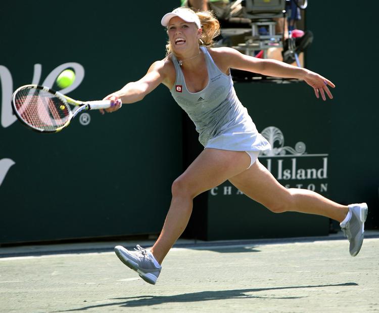 OK. Caroline Wozniacki spiller de to planlagte opvarmningsturneringer inden French Open går i gang 24. maj. Arkivfoto. 