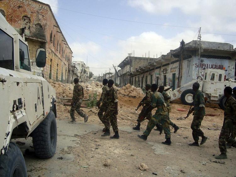 Krigshærget. I mange år har borgerkrig og vold hærget Somalia. Landets islamiske domstole vil Venstre tage kampen op imod. 
