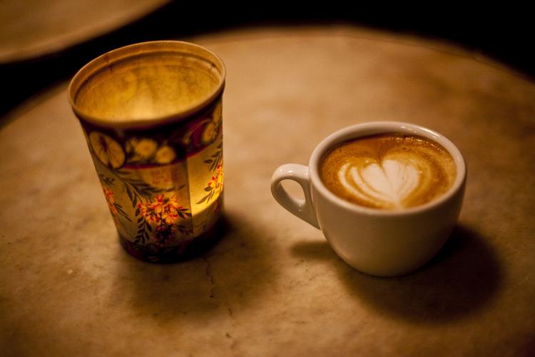 Caféliv. En mødregruppe spolerede hyggen på en café, mener debattør. Arkivfoto. 