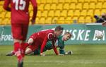 redningsmand. AGF-målmanden Stefan Rasmussen havde flere vigtige indgreb mod FCN i Farum. 