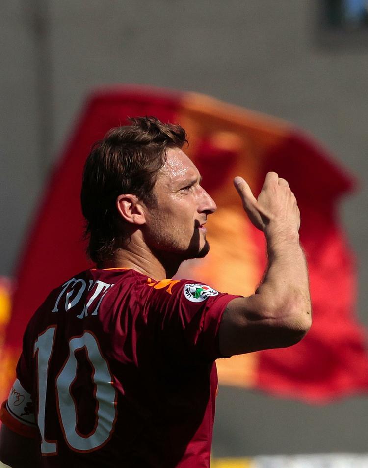 Kontroversiel. Trods udvisningen i onsdag kunne Totti spille i dagens Serie A-runde. 