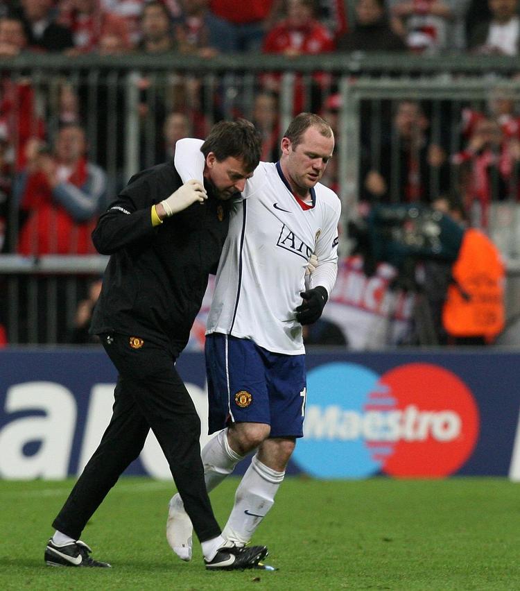 skrøbelig. Wayne Rooneys spillestil giver mange skader. Nu er angriberen igen hæmmet af en lyskeskade, men det ventes, at han er stensikker på udtagelse til VM alligevel. Arkivfoto. 