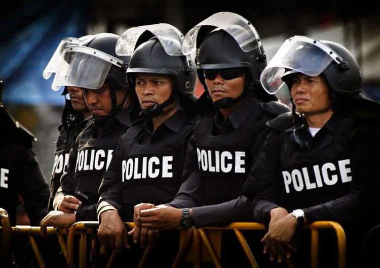 Løsning? Der er skabt håb om, at det massive politiopbud i Bangkok snart er væk. 