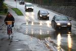 Regn. På trods af det kraftige regnvejr, har der kun været få og små problemer på vejene. 