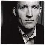 Is. Eirik Wekres beskrivelser af sne, vind, blæst og kulde i det høje nord giver 'Operation Isbjørn' dens særlige tone - en slags ismusik. 