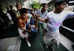 16 er dræbt under kampene mellem demonstranter og regeringsstyrker i Thailands hovedstad Bangkok. 