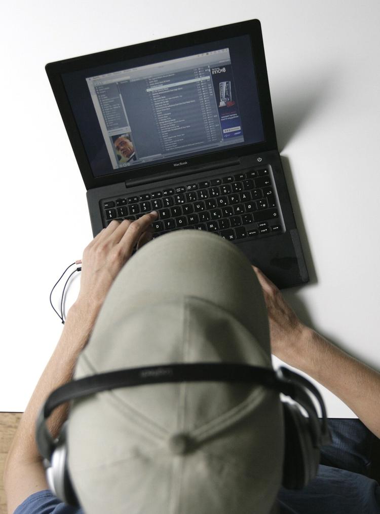 Rundt. 'Chatroulette' har omkring 1,5 million daglige besøgende. Programmets unge opfinder ombejles heftigt af investorer. Arkivfoto. 