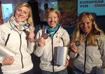 EM-bronze. Det nysammensatte hold bestående af fra venstre Susanne Boidin, Lotte Meldgaard og Helle Ørum med bronzemedaljerne fra EM-stævnet i Østrig. 