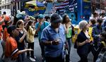 Peter Funchs fotografier fra New York trækker masser af mennesker til. 