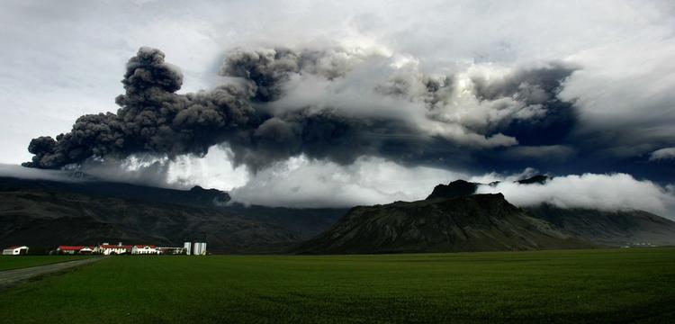 Aske. Skyen af aske fra vulkanen Eyjafjallajökull skaber fortsat problemer for den europæiske flytrafik. 
