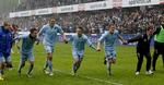 succes. Randers-spillerne modtager publikums hyldest oven på det afsluttende drama i superligaen, hvor holdet sikrede sig overlevelse i rækken. 