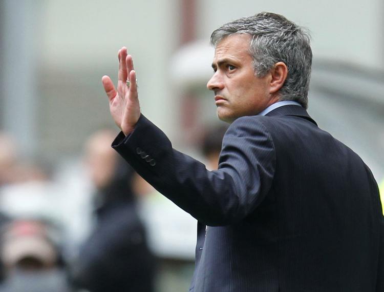 selvtillid. 'The Special One', portugisiske José Mourinho har igen bragt sig selv i midten af rygtemøllen med udtalelser om, at han vil komme til at træne Real Madrid. Arkivfoto. 