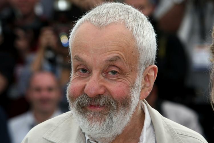 leigh. Granddirektør Kim Foss kunne godt tænke sig, at prisen på Mike Leighs Cannes-bidrag 'Another Year' faldt lidt. 