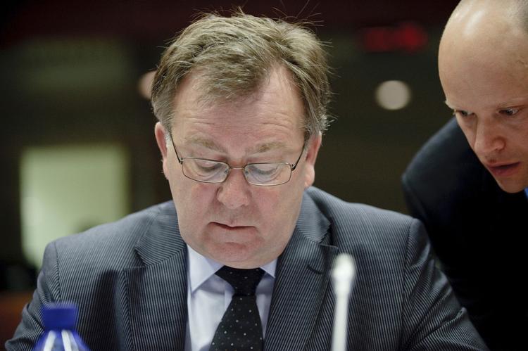 Ærlighed. Det skal være slut med, at kommunerne løber om hjørner med os, siger Claus Hjort Frederiksen fra Bruxelles. 