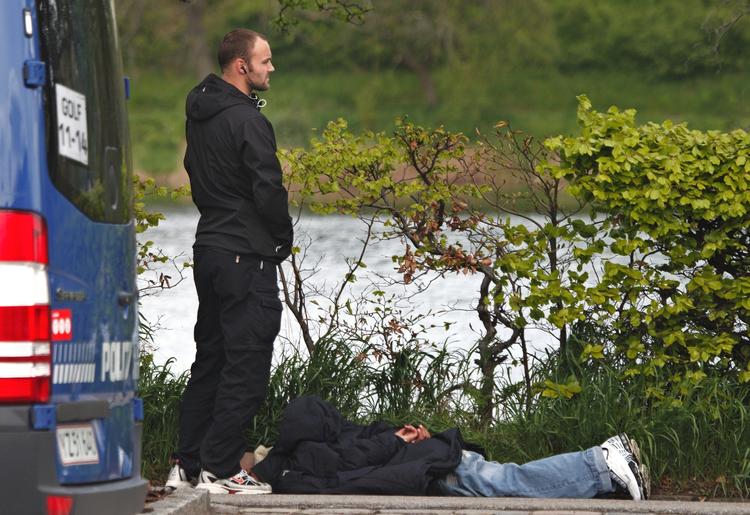 Nappet. Politiet fik hurtigt fat i de fire formodede gerningsmænd bag bankrøveri på Amager i går. 