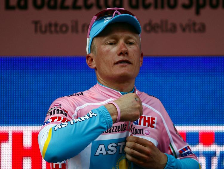Rosa. Alexandre Vinokourov forudser en hård dag på landevejen. 