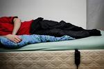 UDSAT. Rådet for Socialt Udsatte har været med til at finansiere to rapporter om konsekvenserne af at have de laveste sociale ydelser som forsørgelsesgrundlag. De to rapporter, der udkommer i dag, dokumenterer, at kun få kommer i arbejde. Arkivfoto: Anders Birch 