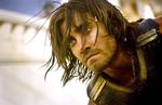 Jake Gyllenhaal gør det godt som persisk prins. Foto: Disney 