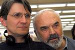 Tjekket duo. Jan og hans far, Zdenek Sverak, har stor succes i Tjekkiet med snart sagt alle genrer inden for filmmediet. De er ikke bange for at eksperimentere, hvilket er tydeligt i den særprægede dukkefilm, de viser på årets festival i Cannes. 