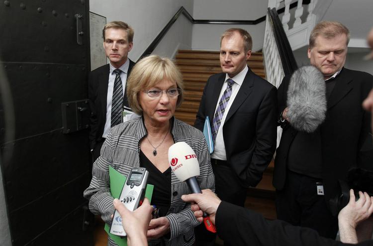 Forhandlinger. Toppen af Dansk Folkeparti har indledt forhandlingern med regeringen om massive offentlige  besparelser. 