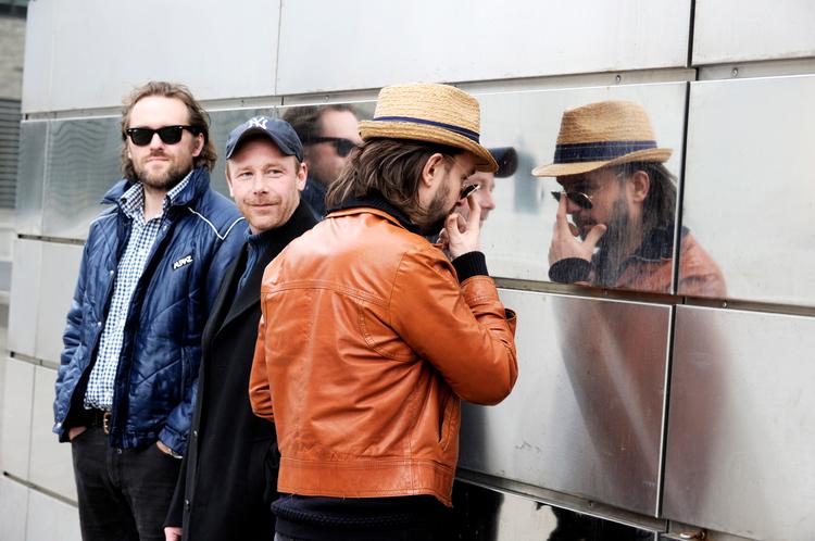 Ryger der millioner af kroner ind på kontoen hos de tre medlemmer af Dizzy Miss Lizzy efter dette års comeback? Penge er naturligvis ikke den officielle  forklaring på genforeningen, men rygterne svirrer i den danske rockbranche. Foto:  Torben Stroyer 
