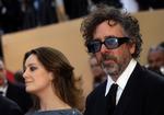 Formand Tim Burton ved siden af  Giovanna Mezzogiorno, der også har siddet med i juryen. 