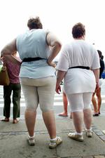66 procent af kvinderne i undersøgelsen overskred deres anbefalede 80 centimeter, mens 60 procent af mændene målte mere end deres anbefalede 94 centimeter. Arkiv 