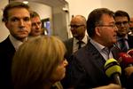Enighed. Kort før kl. 11 præsenterede regeringen og Dansk Folkeparti en spareplan for den danske økonomi. 
