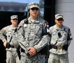 Amerikanske soldater står vagt ved byen Panmunjom i den demilitariserede zone nord for Seoul, som har delt Syd- og Nordkorea siden Koreakrigen. 