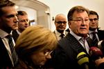 Skydeskiver. Finansminister Claus Hjort Frederiksen (V) flankeret af topfigurer fra Dansk Folkeparti og de konservative, da han præsenterede regeringens store spareplan i tirsdags. 