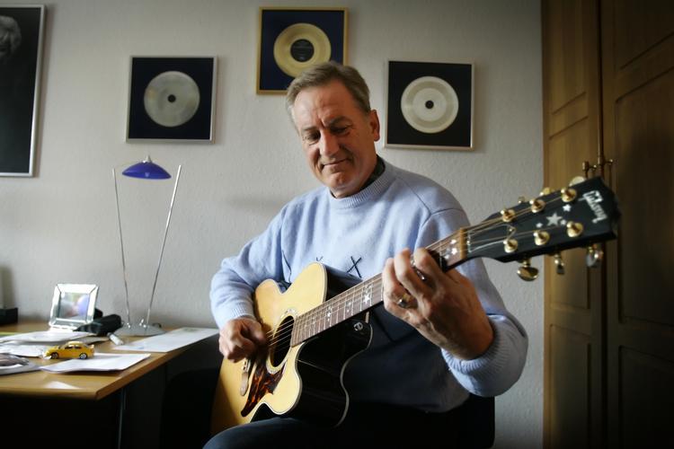 stjernesang. Ikke siden Brødrene Olsens sang, der vandt Det Internationale Melodi Grand Prix i år 2000, har Danmark haft så god en sang, mener Keld Heick. 