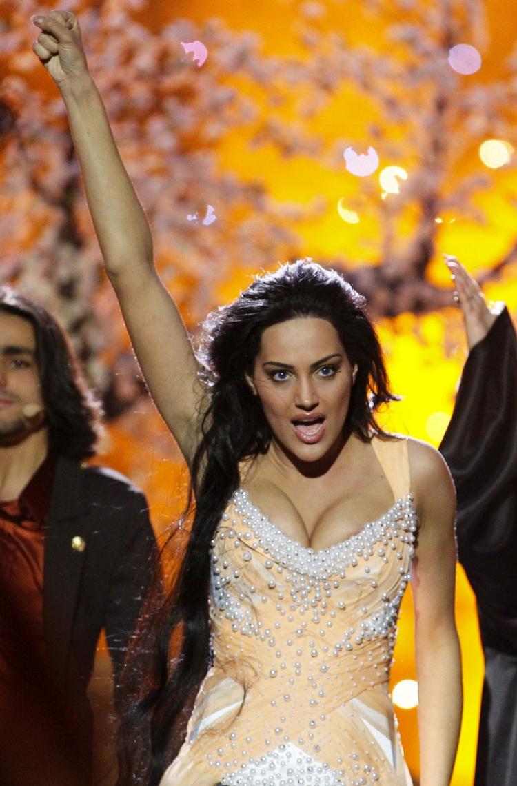 Eva Rivas fra Armenien er i finalen med 'Apricot'. 