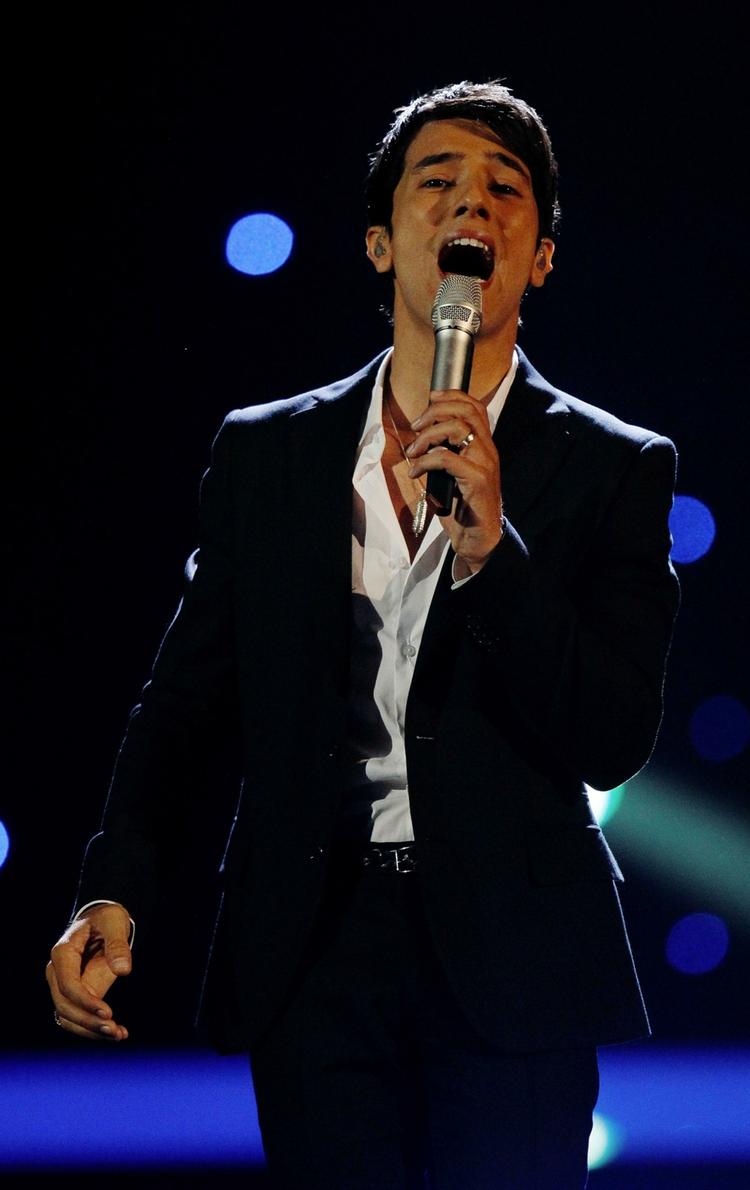 Harel Skaat fra Israel er i finalen med 'Milim'. 