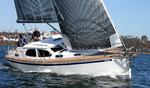 Manøvredygtig. Nordship 360 Dæk Salon fra Lunderskov er levende på roret og kan dreje skarpt om sig selv i en havn. 