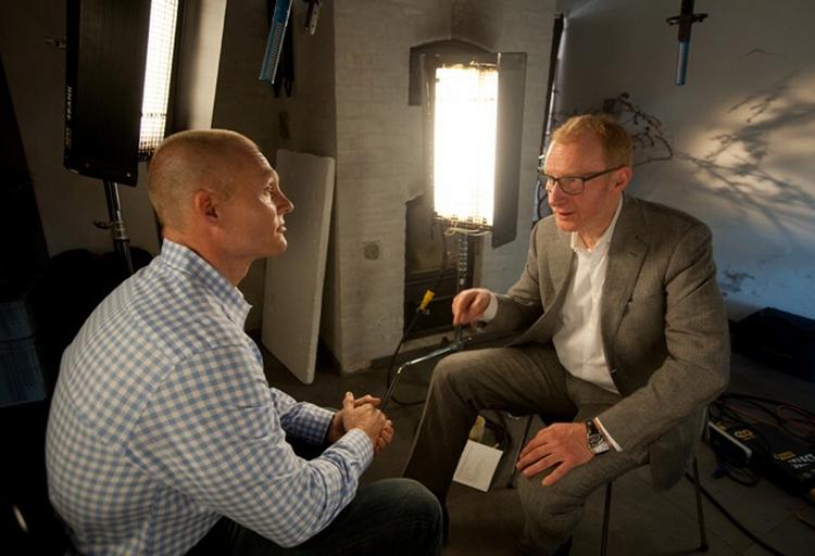 Duel. DR viste i søndags et timelangt interview, som Reimer Bo Christensen havde lavet med den bedrageridømte Stein Bagger. 