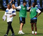 dynamit-duo. På Inters hold har Diego Milito (midt) og Samuel Eto'o (th) været en frygtet angrebs-duo. Camerouns stjerne overvejer nu at blive væk fra VM. Arkivfoto. 