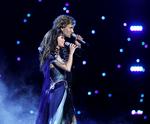 endelig. Klokken 21 bliver Det Internationale Melodi Grand Prix skudt i gang for 55. gang. 