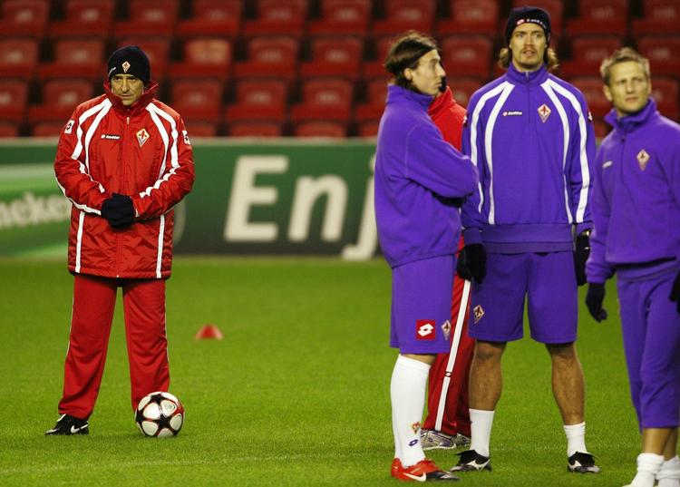 DANSKERTRÆNER. I sin tid i Fiorentina har Cesare Prandelli trænet blandt andre Per Krøldrup og Martin Jørgensen. Arkivfoto. 