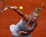 SLIDER. Nøjagtig tre timer tog det, før Caroline Wozniacki havde nedkæmpet den første af to italienere i Paris. 