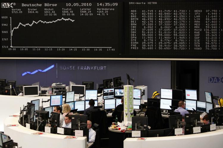 hasard. Det er muligt, at nogle medlemslande ikke ønsker tættere finanspolitisk integration, men for eurozonen er det et spørgsmål om overlevelse. 