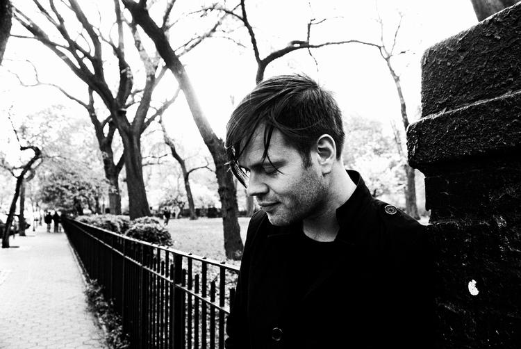 Indadvendt. På sit andet album  viser dj'en Anders Trentemøller igen  en melankolsk og mørkt rumlende side  af sig selv. Foto: A:Larm 