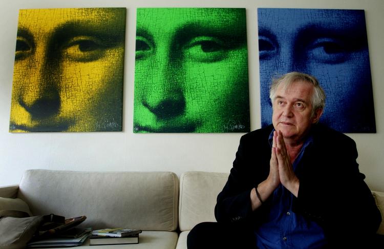 Den svenske krimiforfatter Henning Mankell var ombord et af skibene i den konvoj, som tidligere i morges blev angrebet af israelske soldater. 