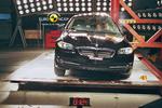Sidekollision er en hård test for enhver bil. BMW 5-serie klarer den uden større problemer. 