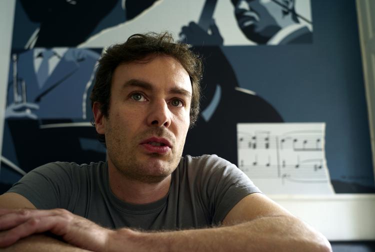 44-årige David Reuss har de sidste 18 år brugt næsten alle vågne timer på at servicere jazzfans. Efter årets jazzfestival i juli er det slut. Jazz Kælderen lukker. 