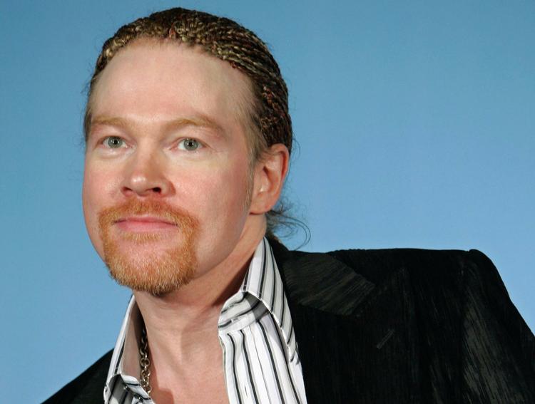 Axl. Den 48-åriges sangers intentioner var sikkert de bedste, men resultatet var ret kikset - mener man i Norge om Axl Roses flagstunt. 