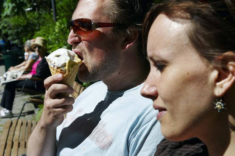 istid. Efter solfattige majdage, er solen nu fremme. 