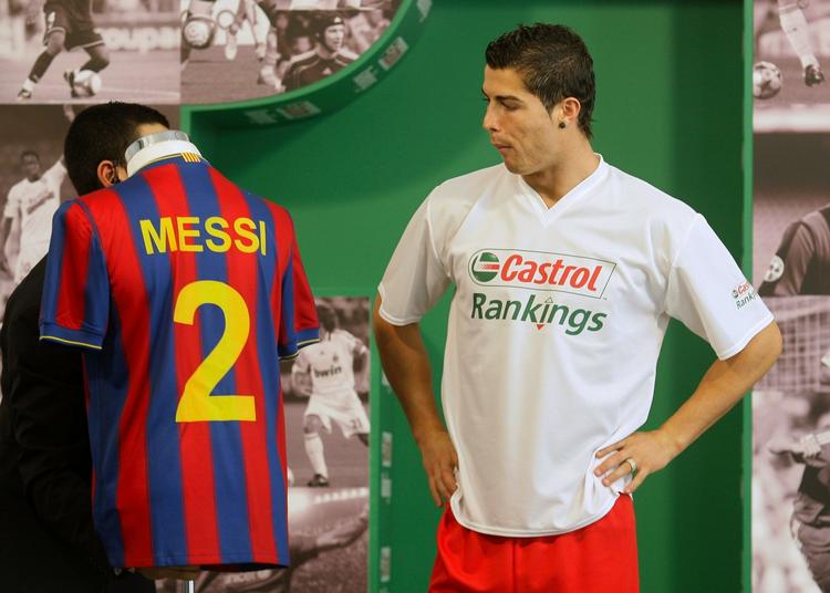 nidstirring. Ronaldo på arbejde for en af sponsorerne, Castrol. Arkivfoto. 