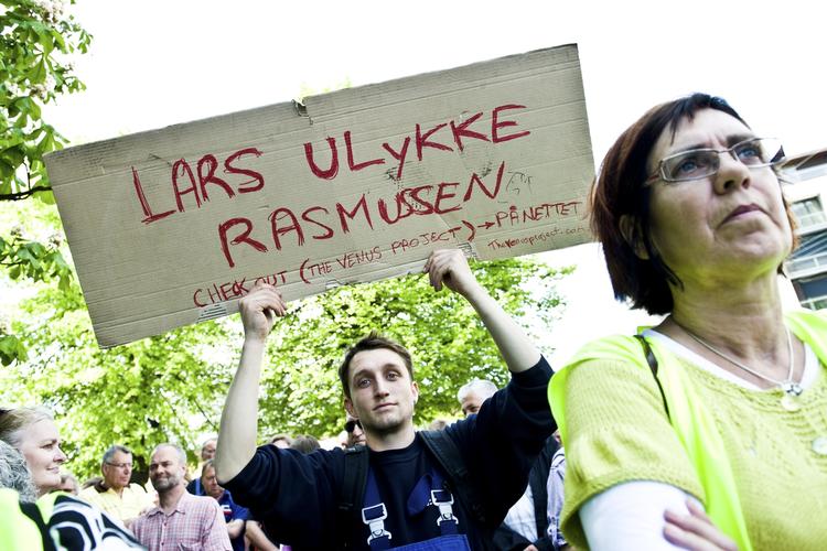 OPRÅB. Mere end 4000 medlemmer af fagbevægelsen demonstrerede i sidste uge i Århus mod regeringen og Dansk Folkeparti. 